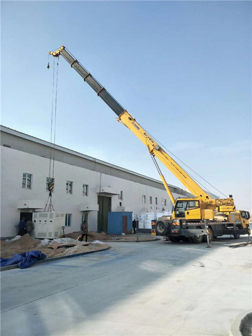 北关区“超载就喊停”—— 吊车的 “重量保镖” 技术